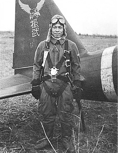 伍井芳夫大尉　元画像
