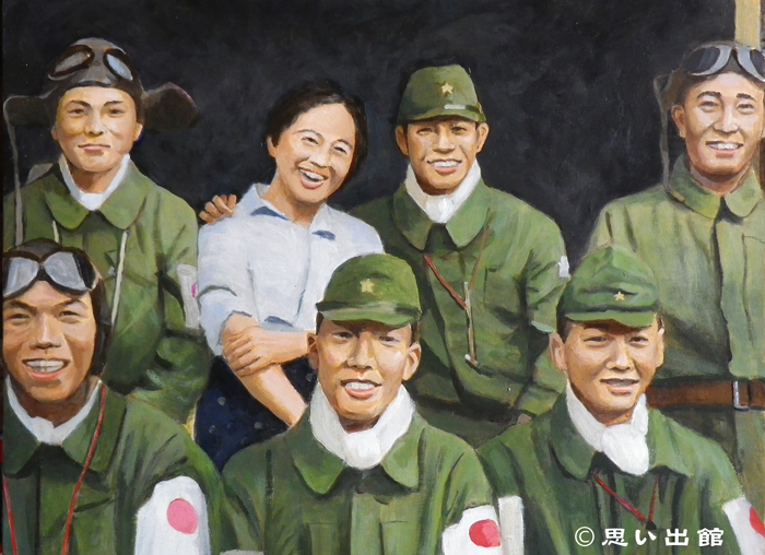 鳥濱トメさんと特攻隊員　カラー画像